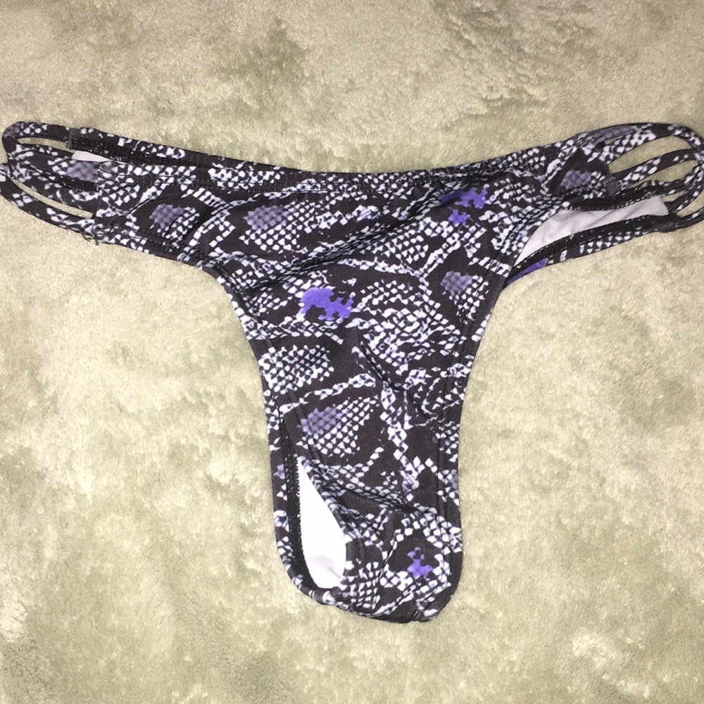 Itsy Bikini Bottoms